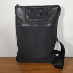 DKNY ダナキャランニューヨーク ショルダーバッグ ブラック メンズ 小さめ