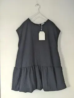 新品【大きいサイズ】Ange Charme黒ペプラムバルーン裾チュニックLL