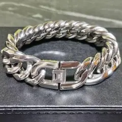 Item thumbnail for item bba18bc7-33fd-4dd7-ab9d-49dc805f43ef