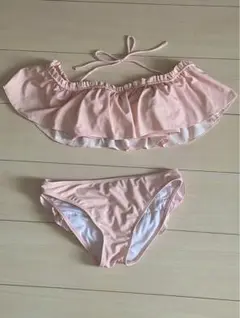 フリル付きピンクビキニ