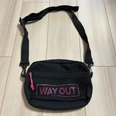 美品　WAY OUT メッシュポケット付き2WAYショルダーバッグ
