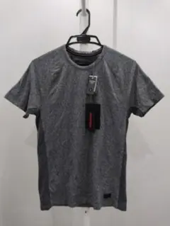 【再値下げ】【新品未使用】アバクロ　ストレッチＴシャツ
