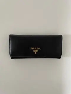 プラダ 長財布