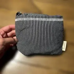 Item thumbnail for item e85b0951-3cf8-441e-bcb5-0fce208a010d