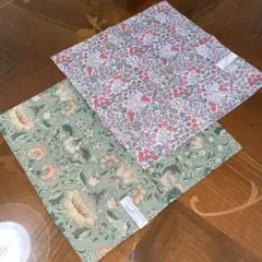リバティ　花柄　ハンカチ　2枚セット　未使用