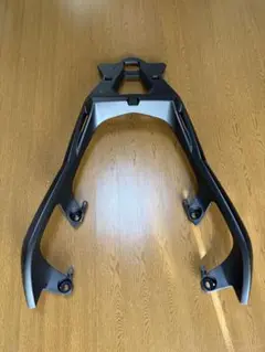 【美品】XMAX250純正バックレスト　SG42J　フルセット 背もたれ 美品】XMAX250純正バックレスト SG42J フルセット 背もたれ