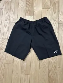 ほぼ未使用ヨネックス15150ユニハーフパンツ黒Ｌサイズ