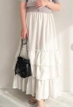 フリルロングスカート