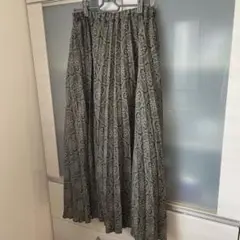 ペイズリー　ロングスカート　アーバンリサーチ