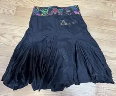 Desigual 黒のスカート
