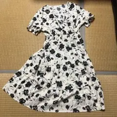 花柄ティアード半袖ワンピース