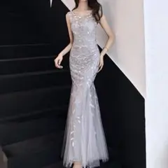 リーフ柄がオシャレなマーメイドイブニングドレス♩.•