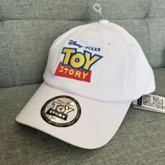 新品 ディズニーピクサートイストーリーロゴキャップ帽子 白ホワイト フリーサイズ