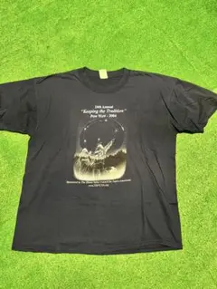 16th Annual Keeping the Tradition Tシャツ