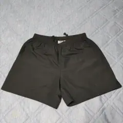 TIGORA（ティゴラ）黒 ショートパンツ レディース