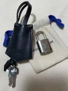 ヴィトン クロシェット パドロック セット
