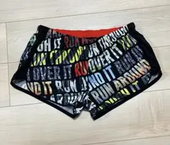 Reebokショートパンツ　インナー付き　総柄　 Ｍランニング　トレーニング