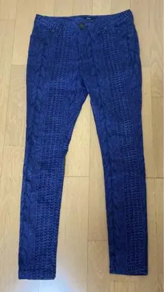 Item thumbnail for item e4fd5be0-7134-4c0a-af4c-1f24273cb0d1