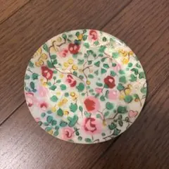花柄装飾の円形小物置き