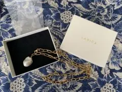 ラリカ　Ｓクラス　Baroque Pearl Y Necklace バロック