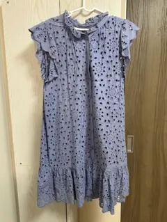 水色　刺繍ノースリーブワンピース