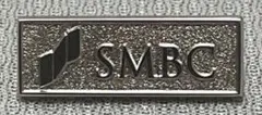 【超レア物】SMBC 三井住友銀行グループ　社員バッジ　社章　本物 非売品】三井住友銀行 社員バッジ【入手困難】 - メルカリ