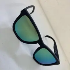 goodr 黒 ミラーグリーン サングラス