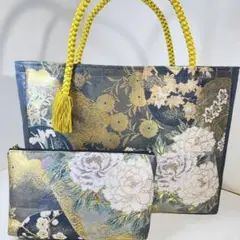 936帯リメイクバッグ　トートバッグダークグリーンに牡丹や菊刺繍