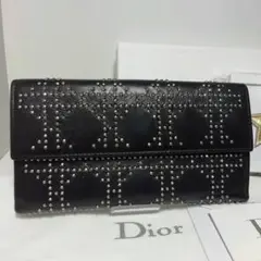 Christina Dior ブラック スタッツ ピンバッジ 長財布 袋・付属品