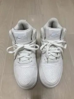 Nike ホワイト ハイカットシューズ