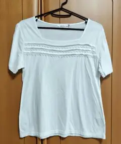 【中古】レース装飾付きホワイト半袖Tシャツ　Brolly　ブローリー