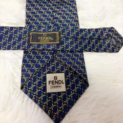 Fendi ネクタイ イタリア製 ズッケート柄 シルク100％【美品】　FFロゴ
