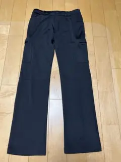 ポリエステル100% ブラックパンツ M