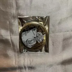ONE PIECE ワンピース　黄金缶バッジ　メタルバッジ　ゾロ