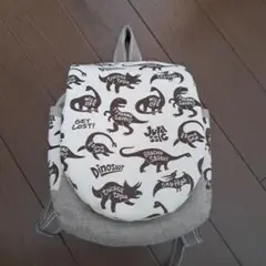 恐竜柄リュック