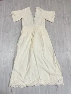 ZARA 未使用　アイボリー 半袖ロングワンピース　Ｓサイズ