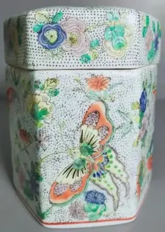 中国 骨董品 大清康熙年製 筆洗 天門陣図 陶芸 古美術。 中国 骨董品 大清康熙年製 筆洗 天門陣図 陶芸 古美術。