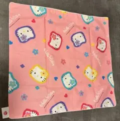 ハローキティちゃんの座布団カバー2枚セット　　ハローキティ　Sanrio