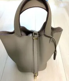キューブバック