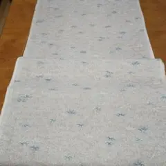 薄いグレー 花柄 着物反物