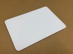 Apple Magic Trackpad（USB‑C）- ホワイト
