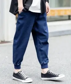 ストレッチ　デニム　クロップド　ジョガーパンツ