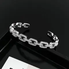 中空スクエアチェーンブレスレット