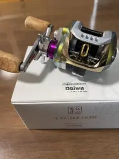 新品未使用メガバス x アイズファクトリー x ダイワ TD-ito 103HL ダイワxメガバスxアイズファクトリー】 TD-ito 2506C 鬼手仏心