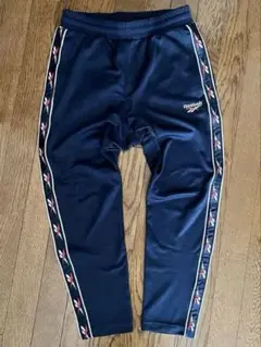 Item thumbnail for item b0eabaef-4c74-4052-a077-513f4ebb4113