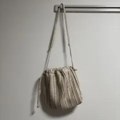 ベージュ プリーツデザイン ショルダーバッグ　グローバルワーク
