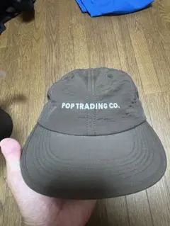 POP TRADING CO. ブラウンキャップ