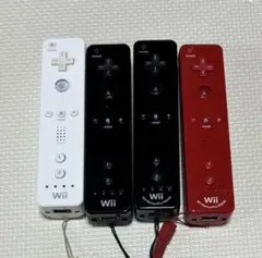 Nintendo ニンテンドー　Wii リモコン　ホワイト　ブラック２本　レッド