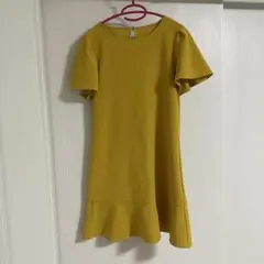 リリーブラウン イエローワンピース
