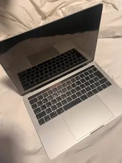 MacBook Pro シルバー